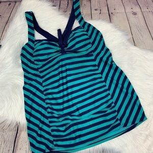 Oh Baby by Motherhood Tankini Top Large